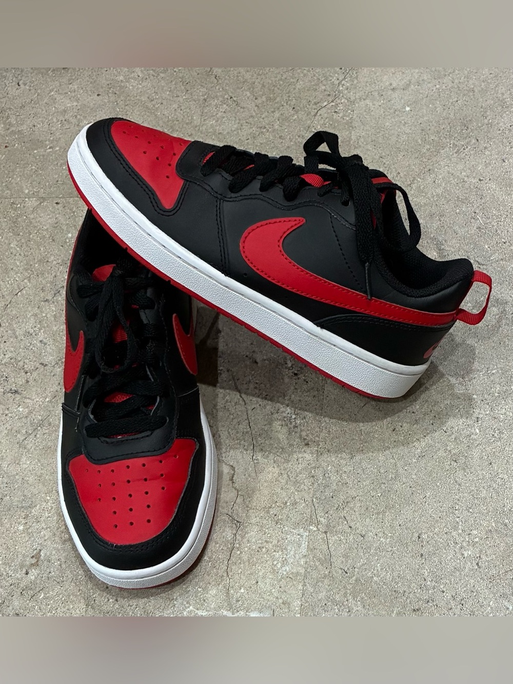 Youth Boys NIKE Court Borough Low Recraft Black & Red Casual Shoes, sz 4.5Y